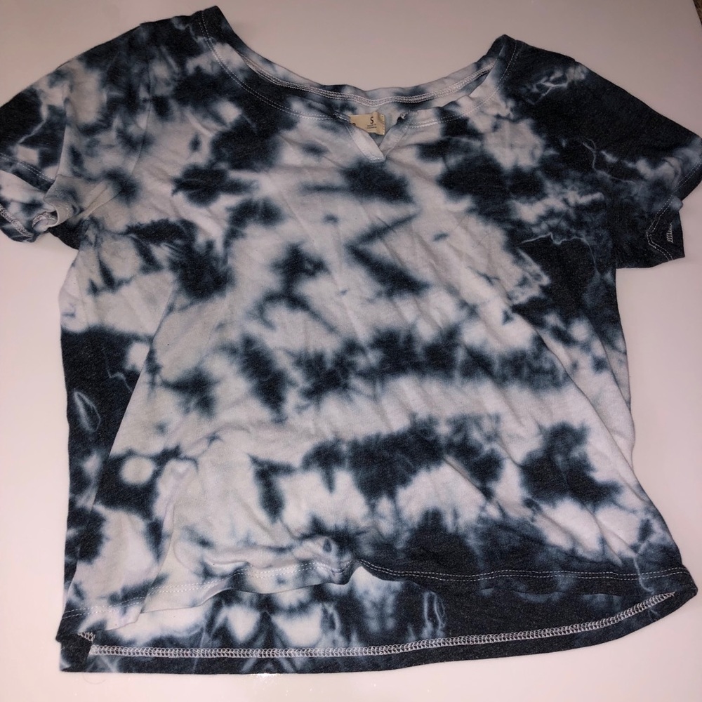 Tie-dye crop top